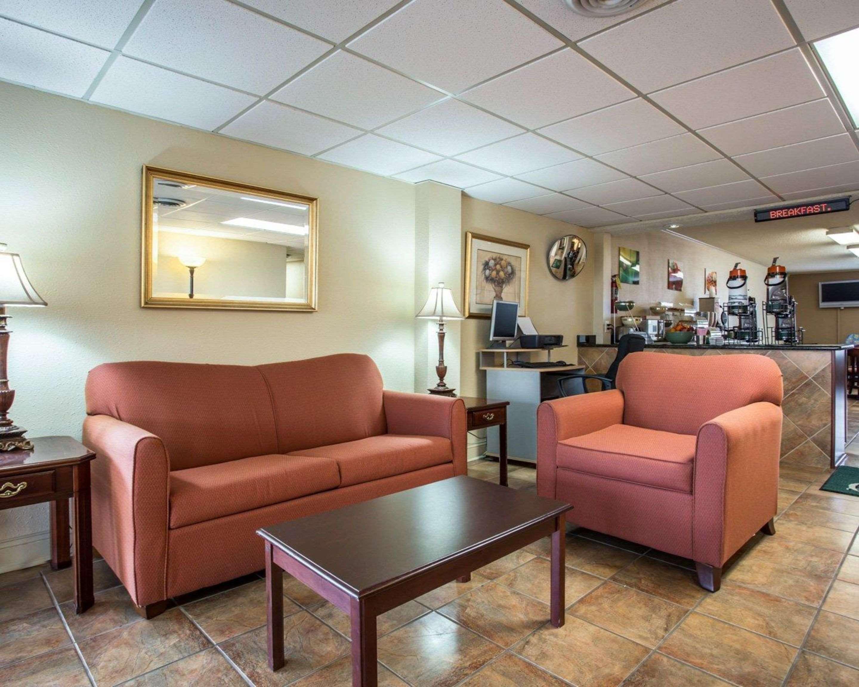 Quality Inn & Suites Monroe Exterior foto
