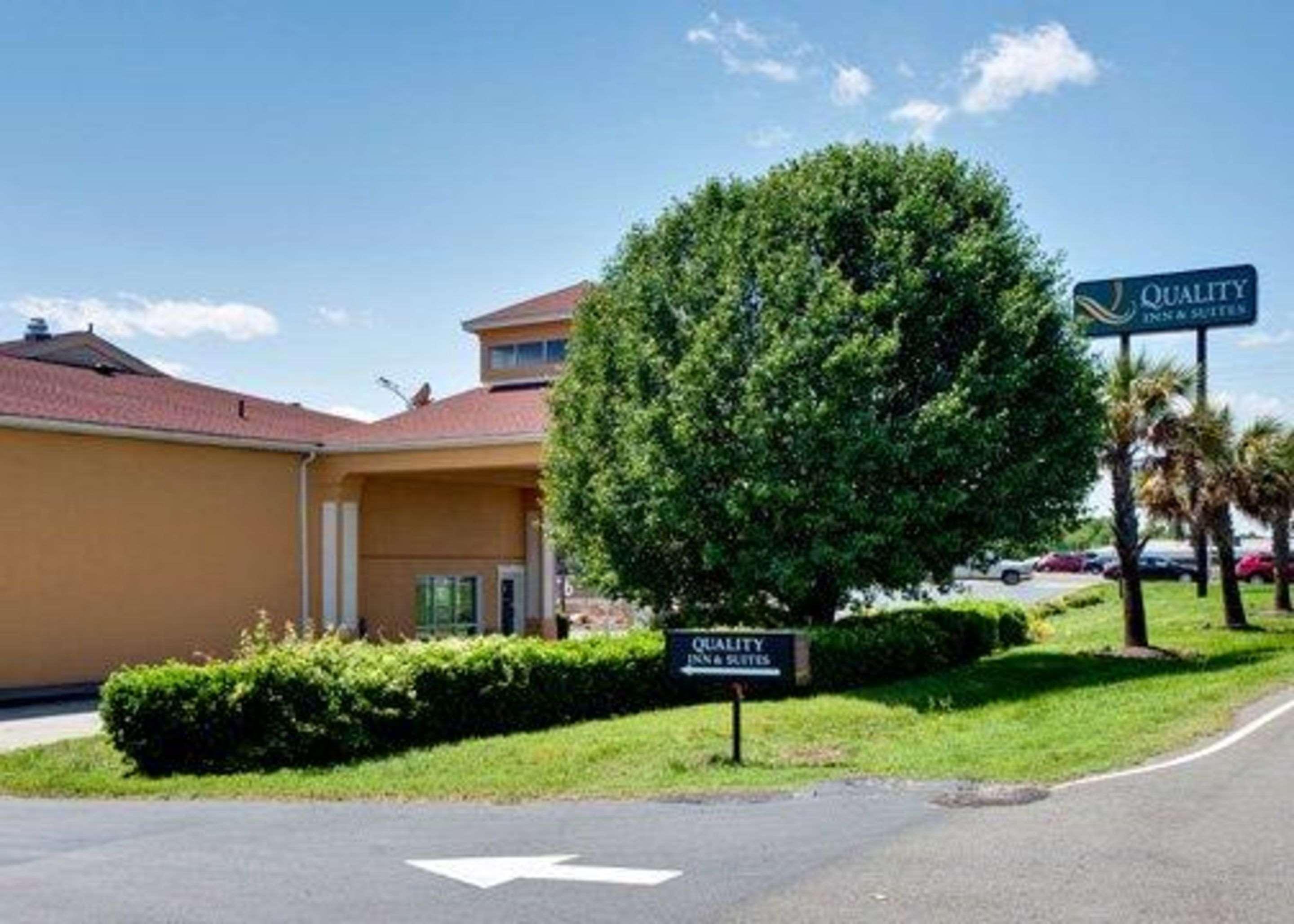 Quality Inn & Suites Monroe Exterior foto