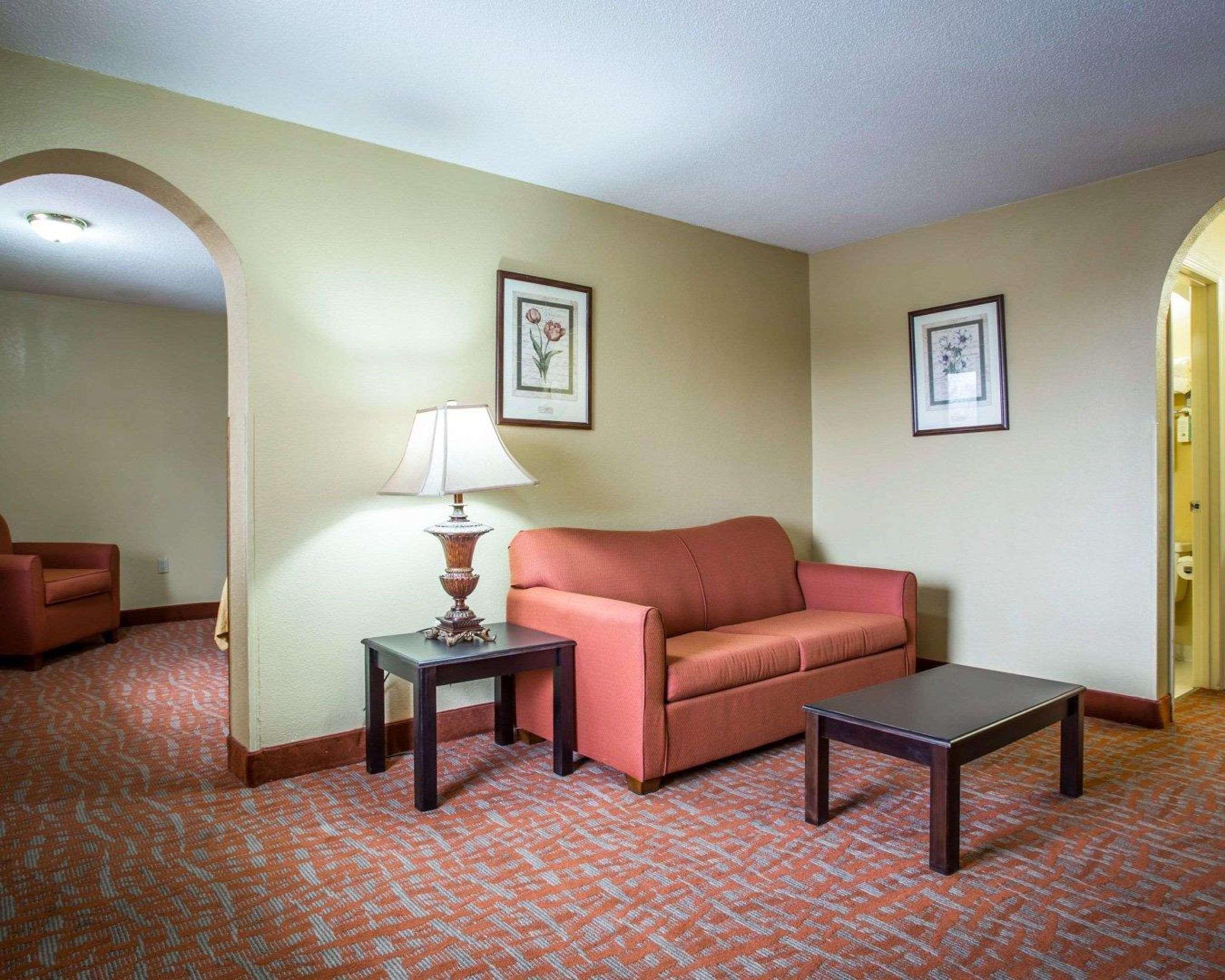 Quality Inn & Suites Monroe Exterior foto