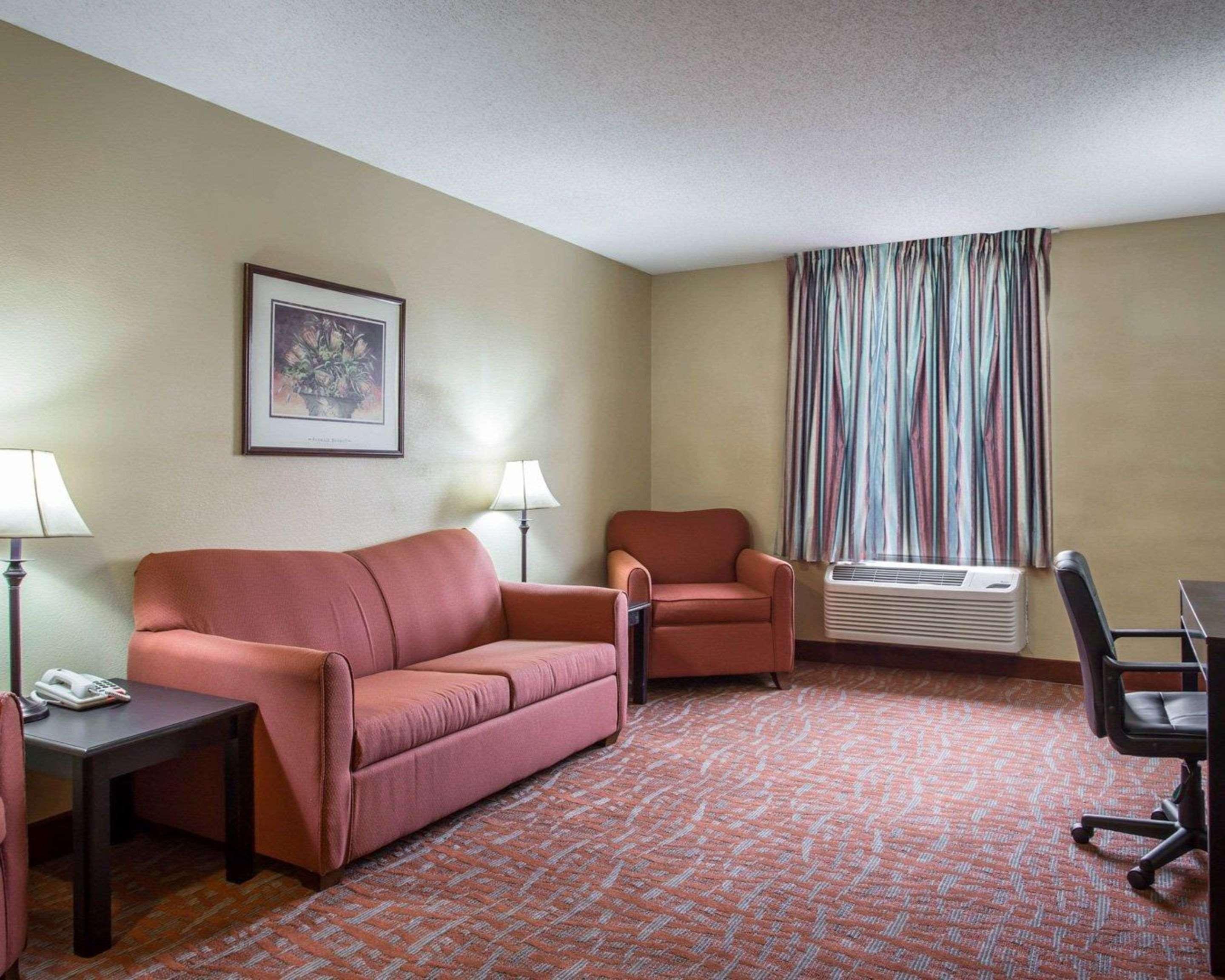 Quality Inn & Suites Monroe Exterior foto